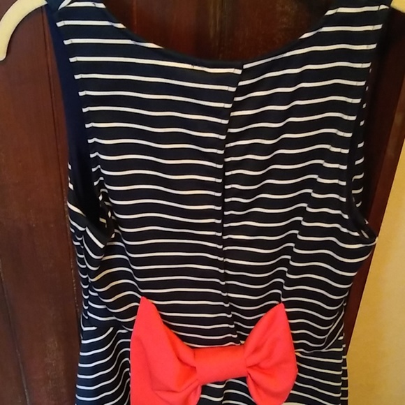 Dress - Picture 5 of 5